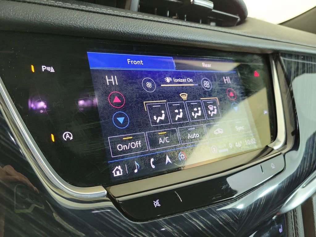 Certified 2024 Cadillac XT6 Premium Luxury FWD image 27