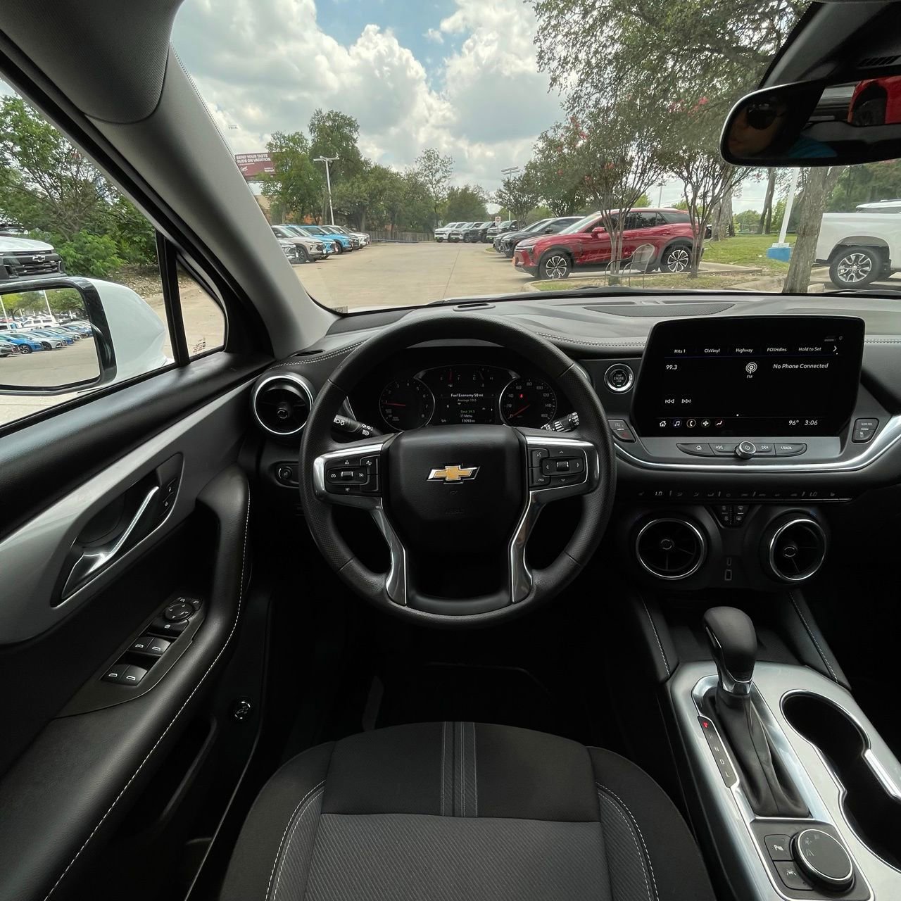 Used 2024 Chevrolet Blazer LT w/ Convenience Package FWD image 11