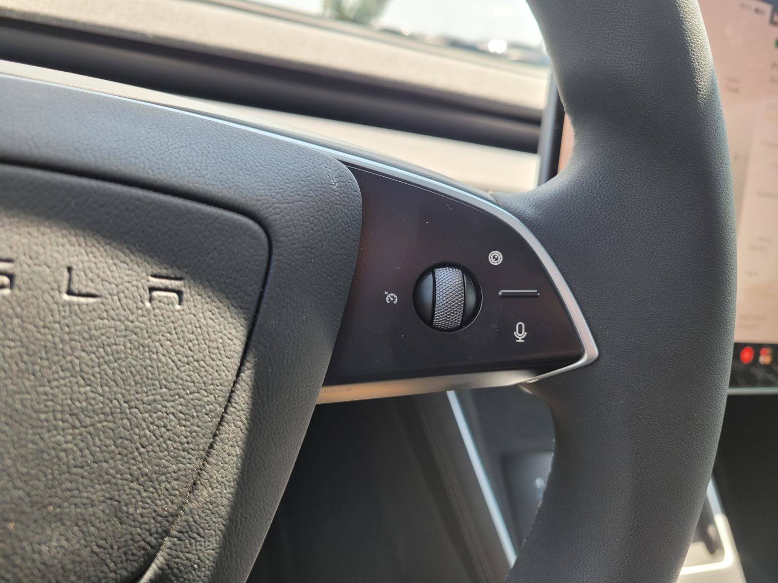 Used 2026 Tesla Model Y AWD image 8