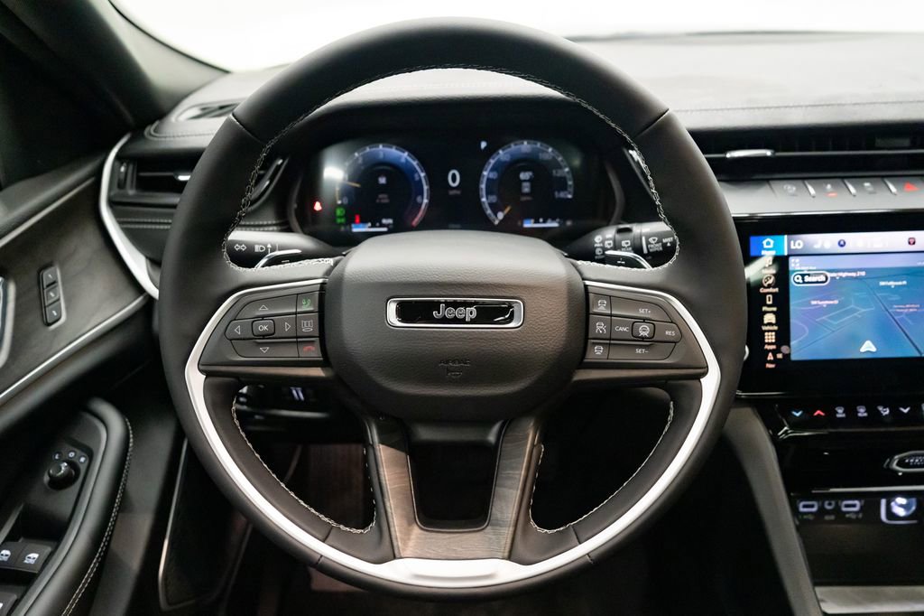 New 2026 Jeep Grand Cherokee L Limited AWD/4WD image 15