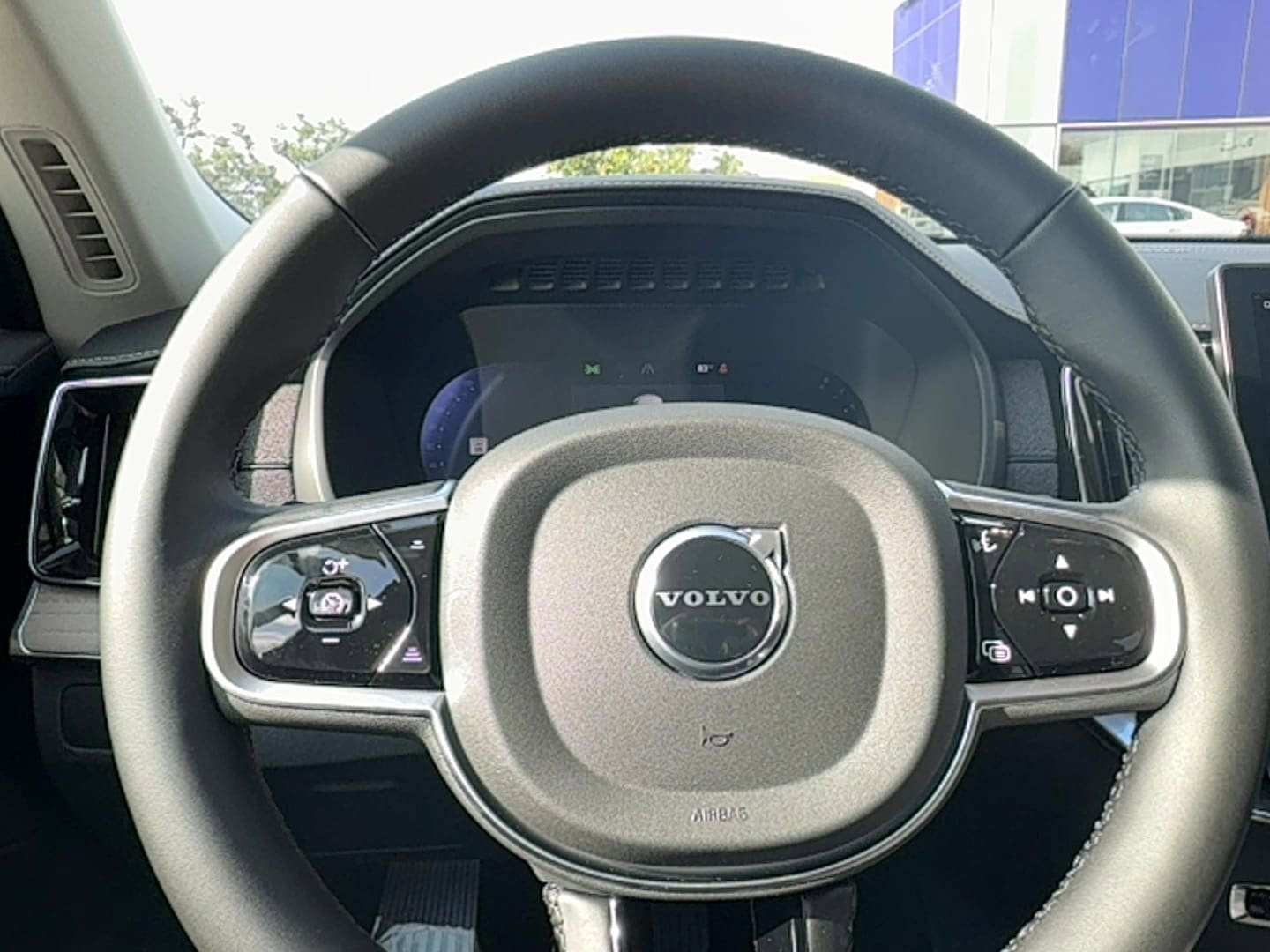 Used 2026 Volvo XC90 B6 Plus w/ Protection Package Premier AWD/4WD image 21