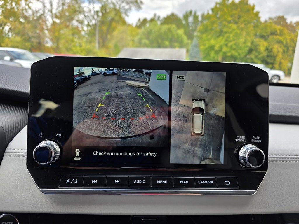 Used 2024 Mitsubishi Outlander SEL image 13