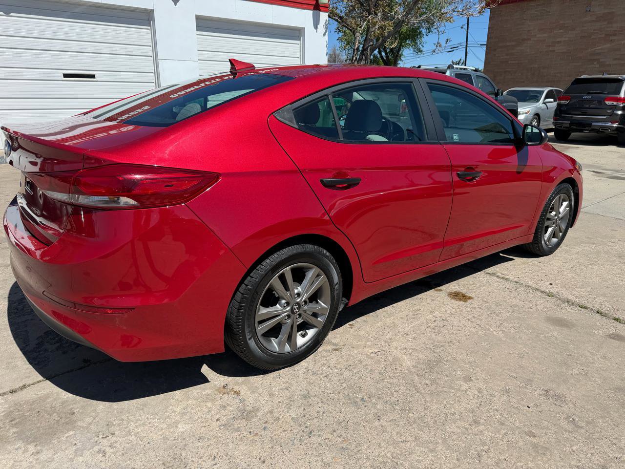 Used 2017 Hyundai Elantra SE image 6