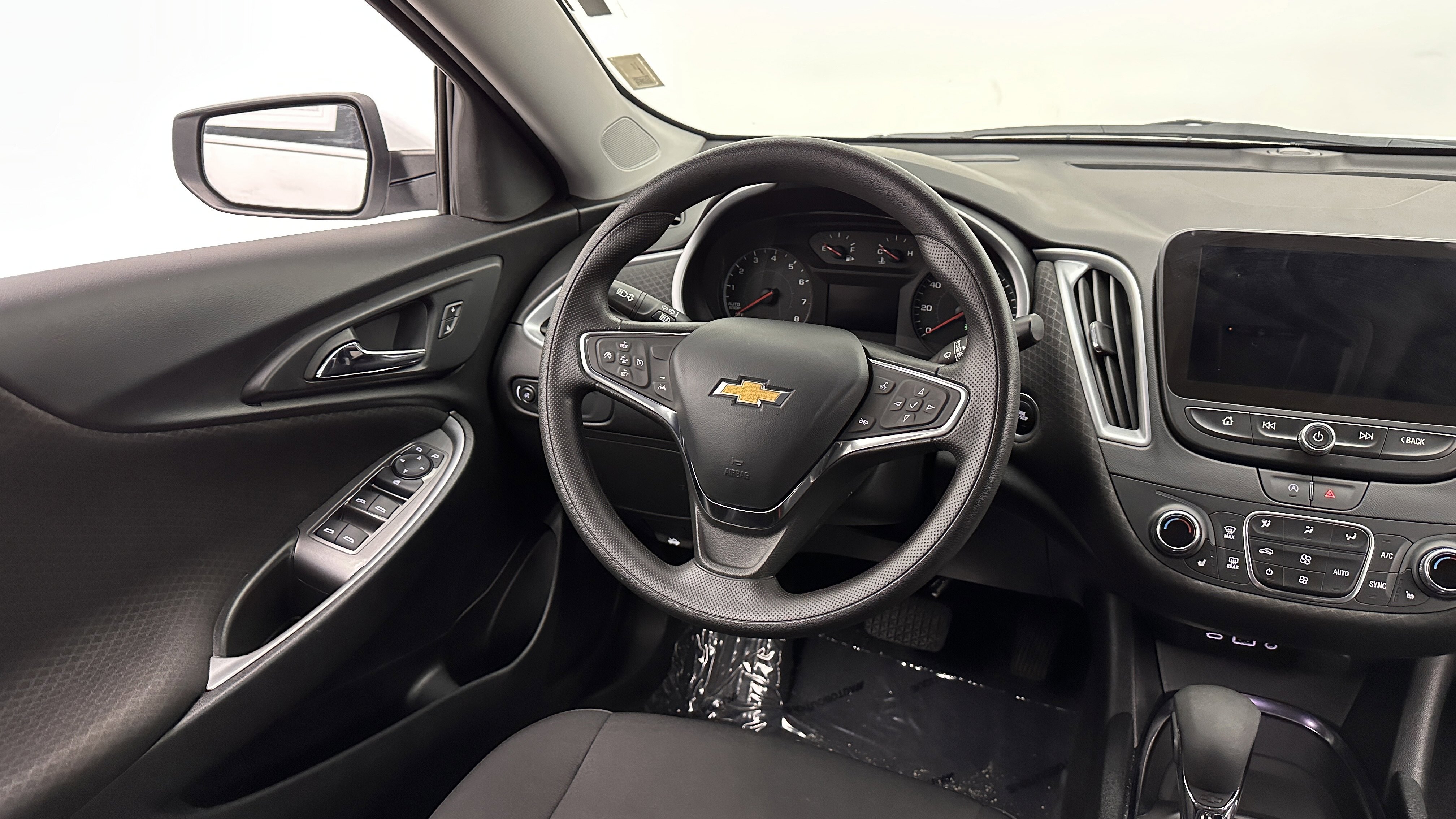 Used 2024 Chevrolet Malibu LT FWD image 27