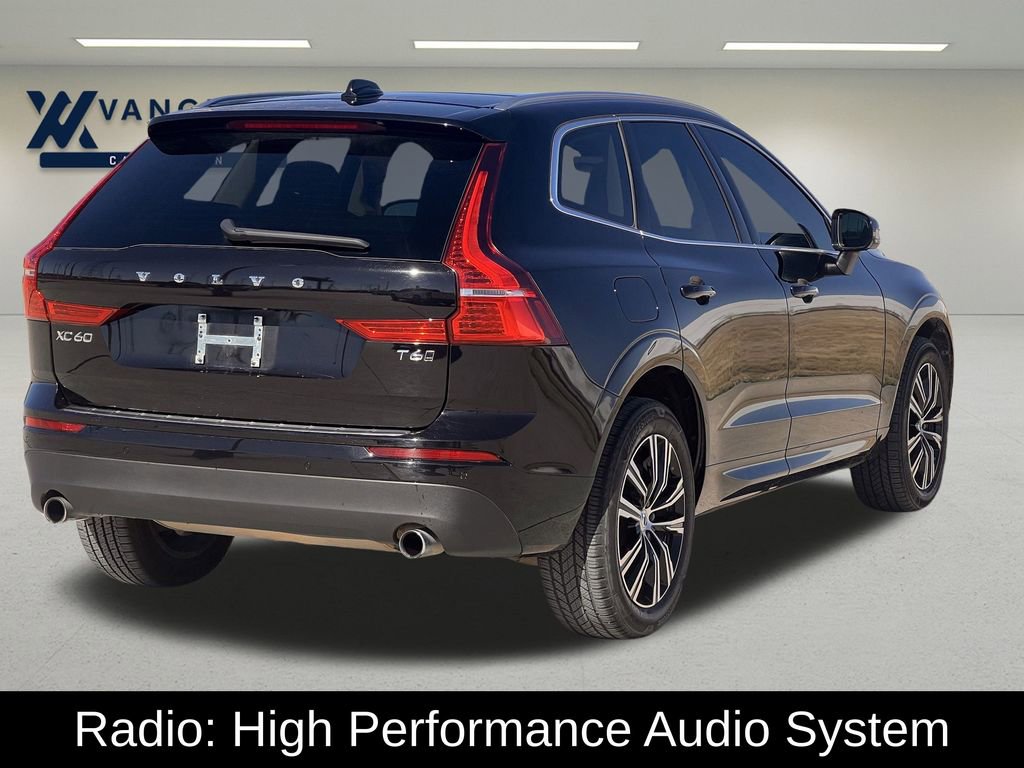 Used 2021 Volvo XC60 T6 Momentum image 3