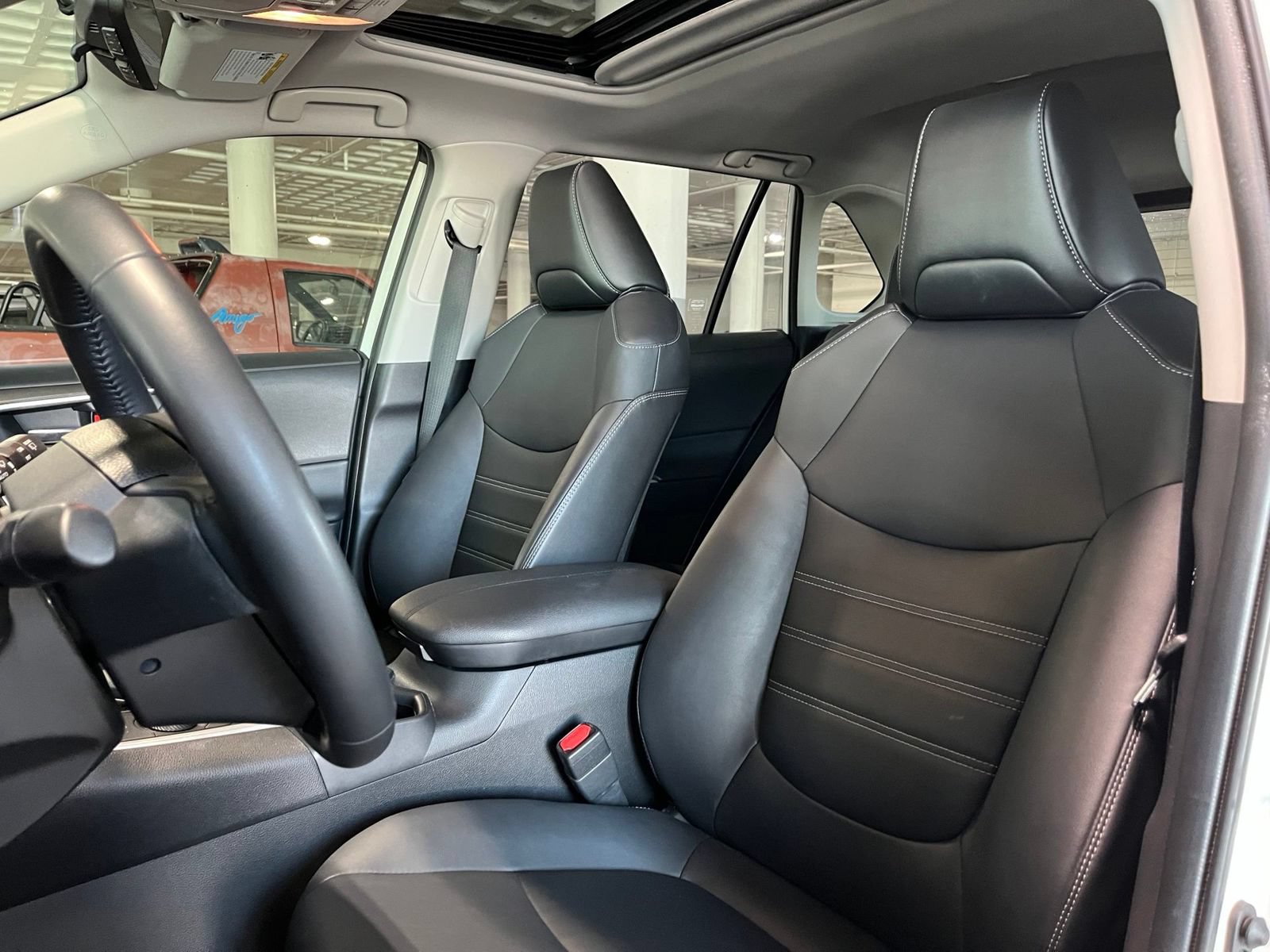 Used 2021 Toyota RAV4 XLE Premium AWD/4WD image 14