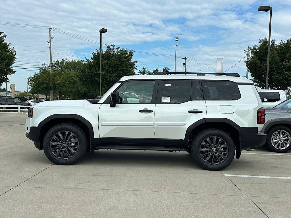 New 2027 Toyota Land Cruiser w/ Premium Package AWD/4WD image 2