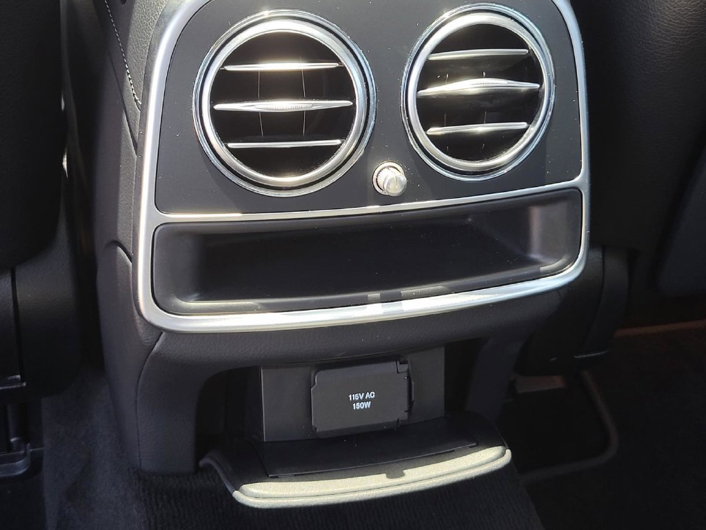 Used 2020 Mercedes-Benz S 450 Sedan image 16