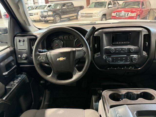 Used 2015 Chevrolet Silverado 3500 W/T w/ WT Convenience Package AWD/4WD image 18