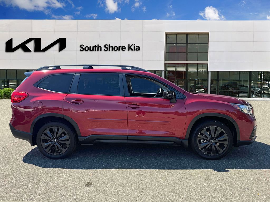 Used 2022 Subaru Ascent Onyx Edition image 4