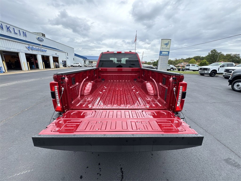 New 2026 Ford F350 4x4 Crew Cab DRW Super Duty image 23