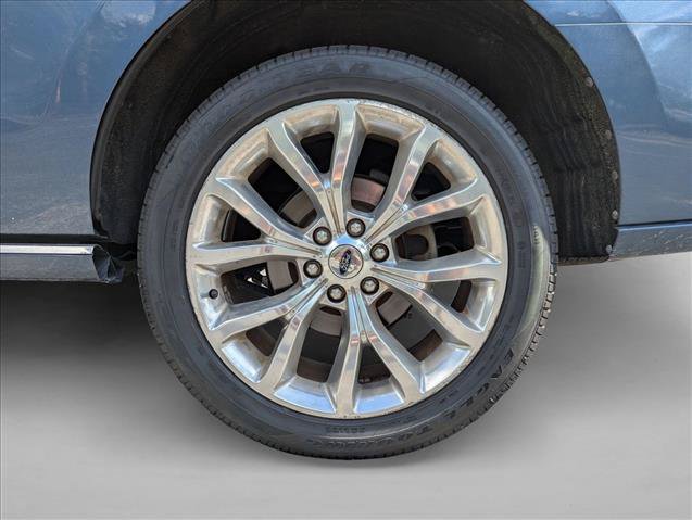 Used 2018 Ford Expedition Platinum AWD/4WD image 13