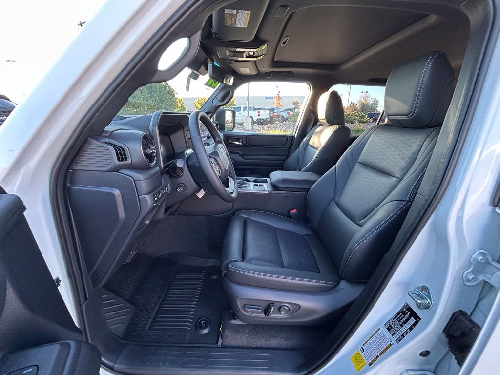 Used 2027 Toyota Land Cruiser w/ Premium Package AWD/4WD image 12