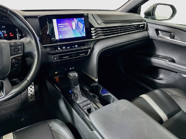Certified 2025 Toyota Camry SE FWD image 25
