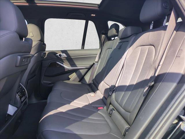 Used 2021 BMW X5 xDrive40i w/ Convenience Package AWD/4WD image 21