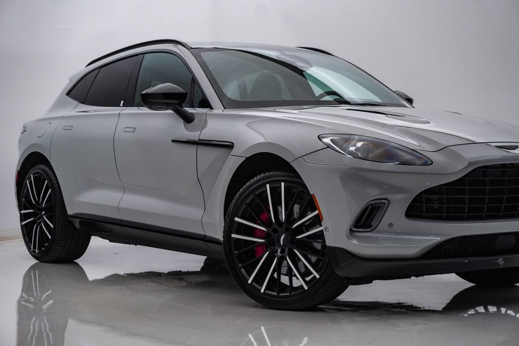 Used 2023 Aston Martin DBX AWD/4WD image 2