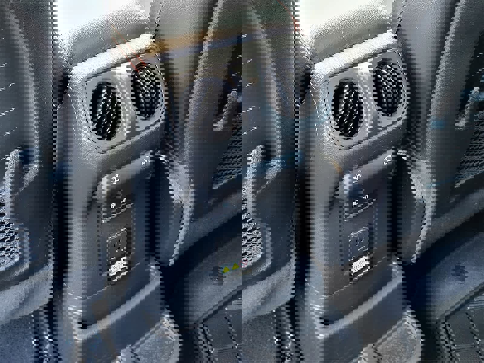 Used 2022 Jeep Wrangler Unlimited Rubicon w/ Xtreme Recon 35" Tire Package image 27