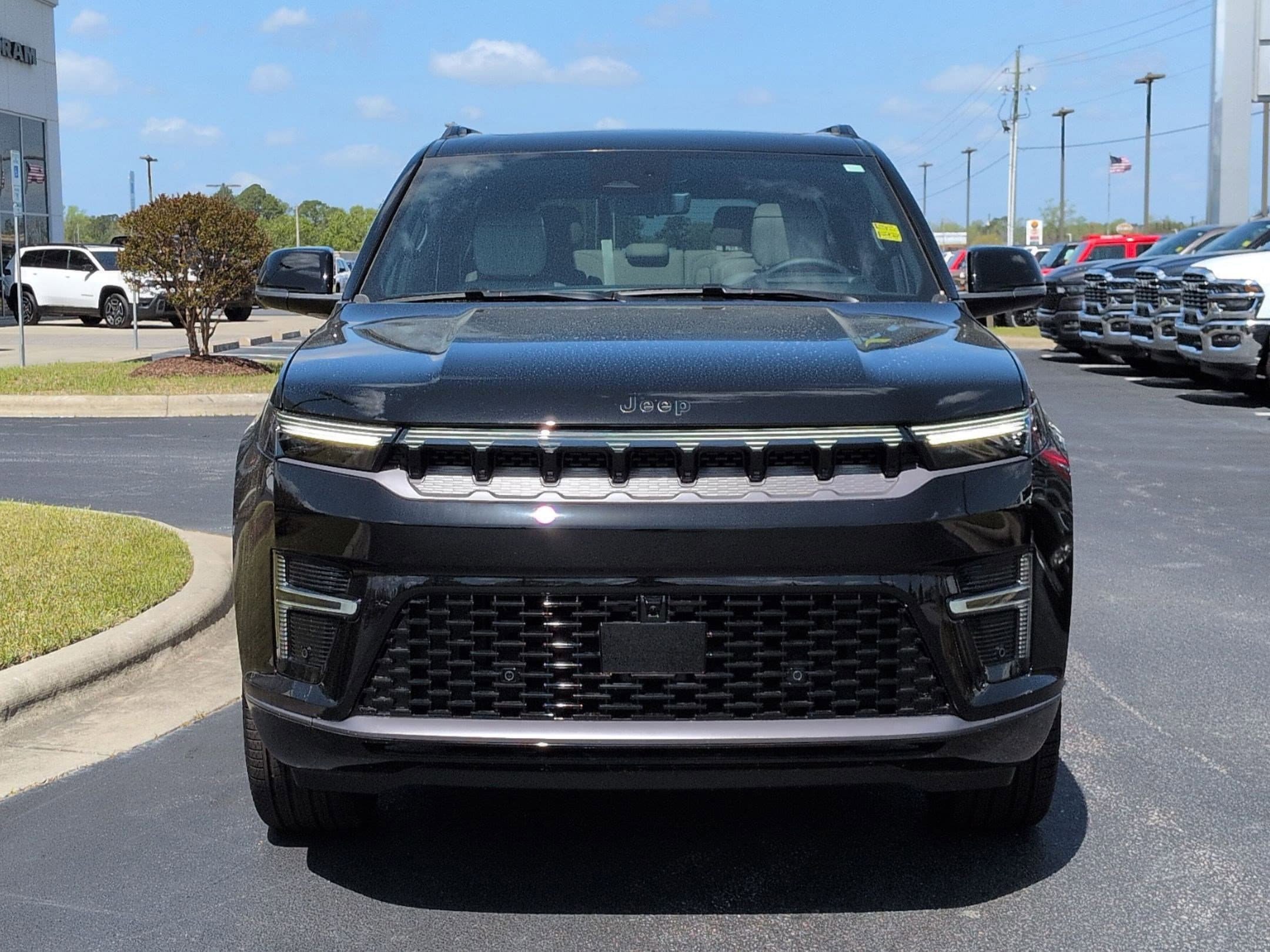 New 2026 Jeep Grand Wagoneer Summit w/ Premium Group III image 2
