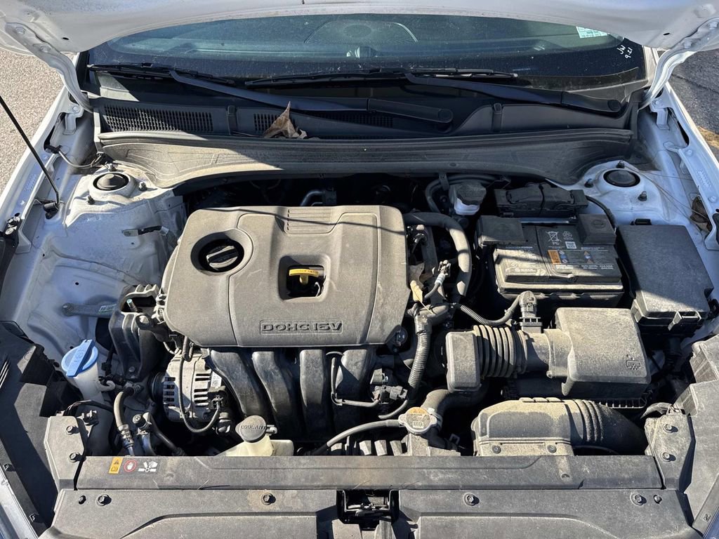 Used 2024 Kia Forte LXS image 3