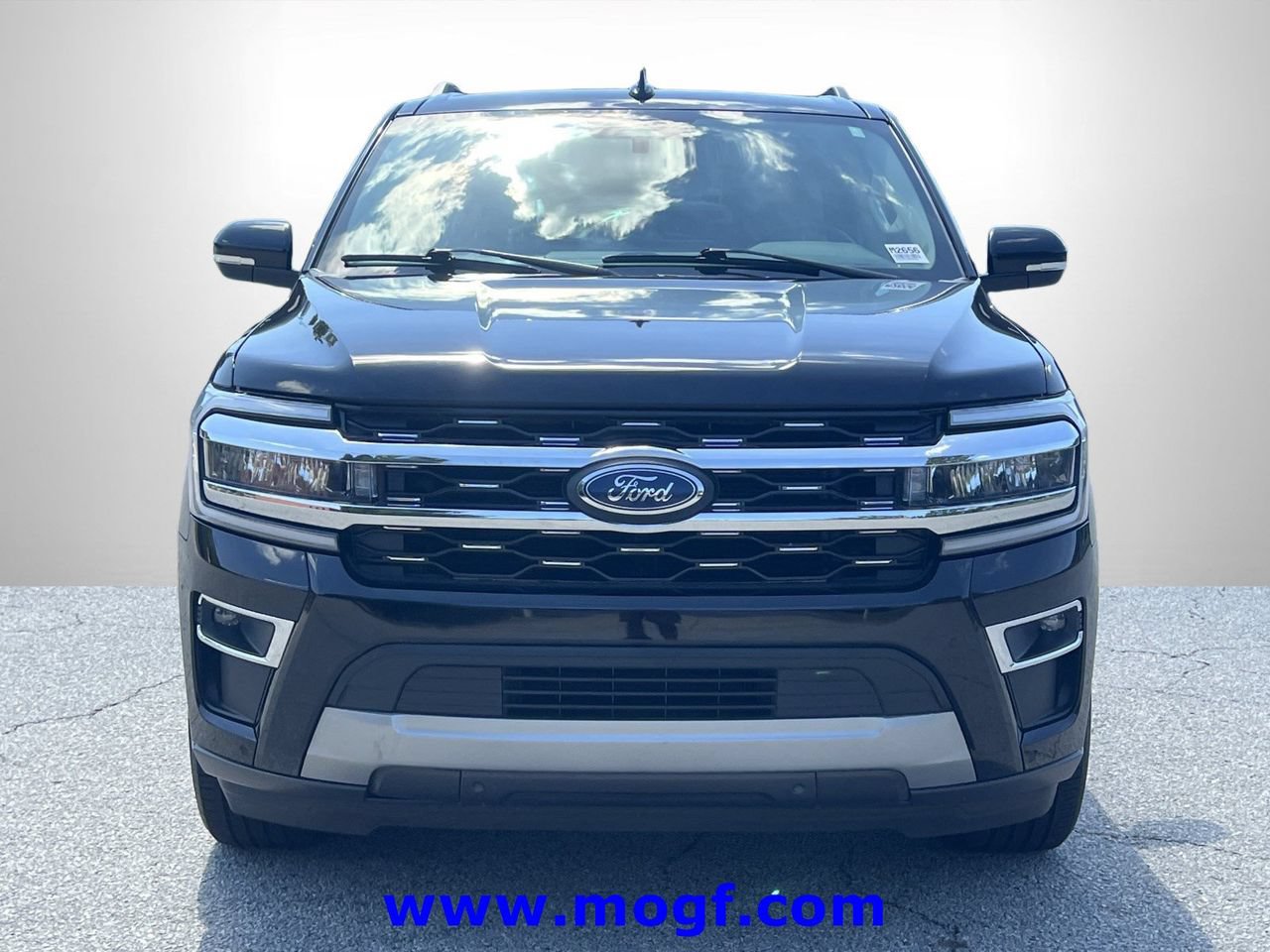 Used 2024 Ford Expedition Limited AWD/4WD image 29