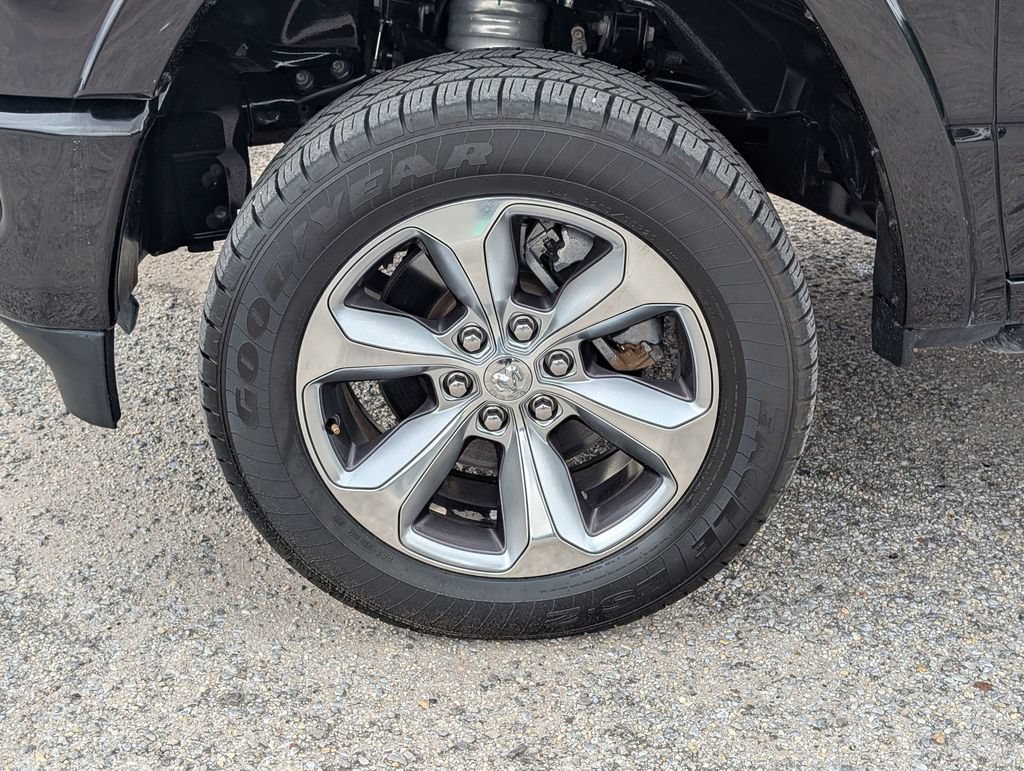 Used 2022 RAM 1500 Limited RWD image 11