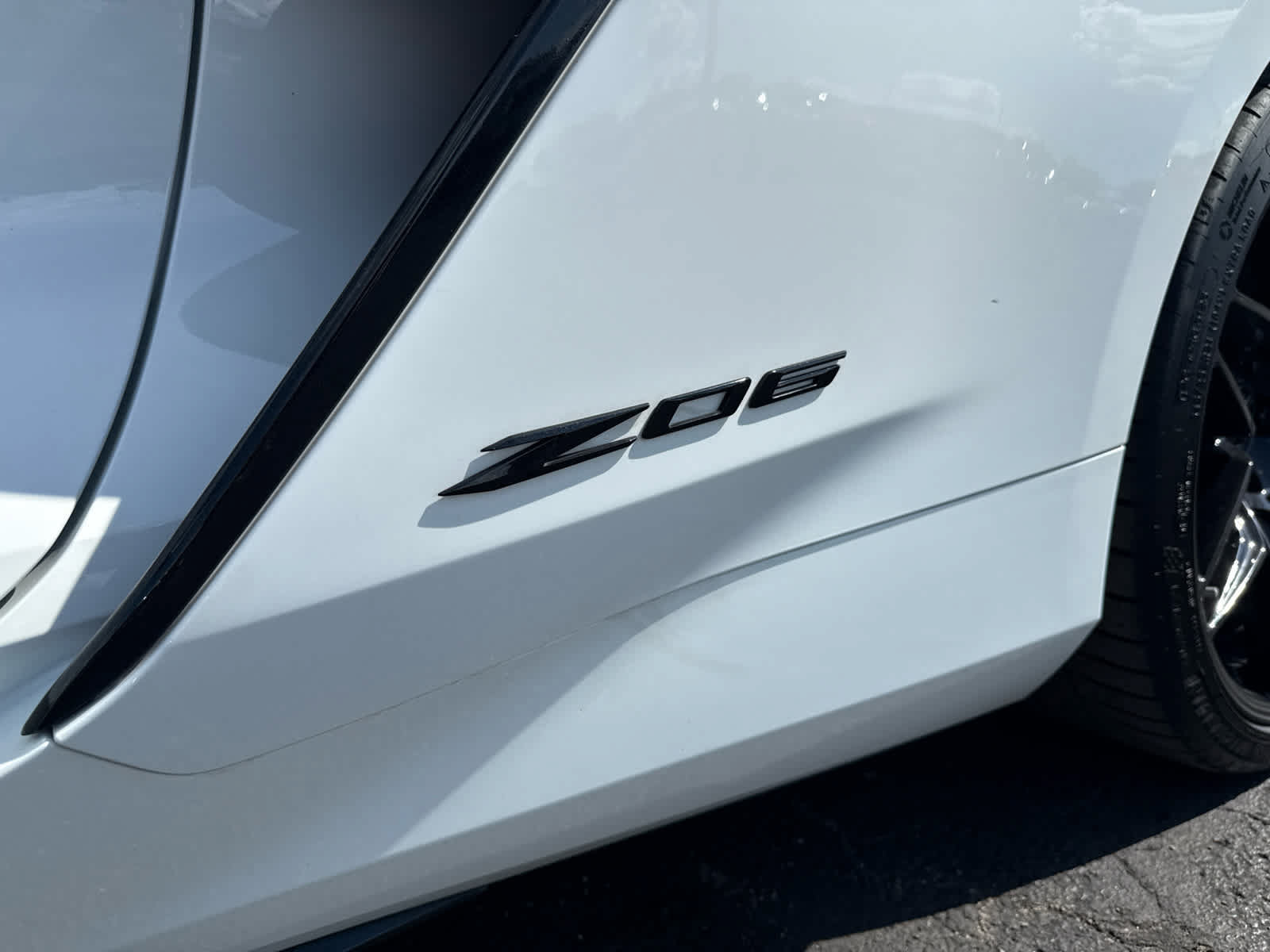 Certified 2024 Chevrolet Corvette Z06 w/ Stealth Interior Trim Package RWD image 10