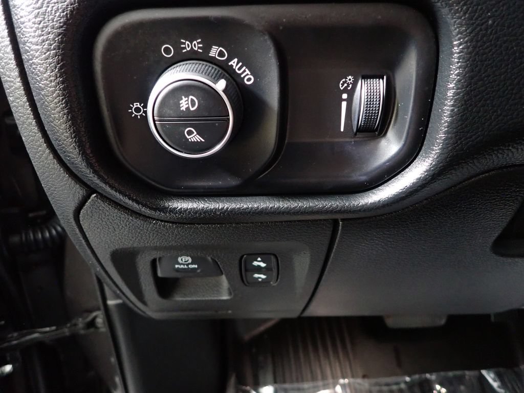 Used 2020 RAM 1500 Big Horn AWD/4WD image 26