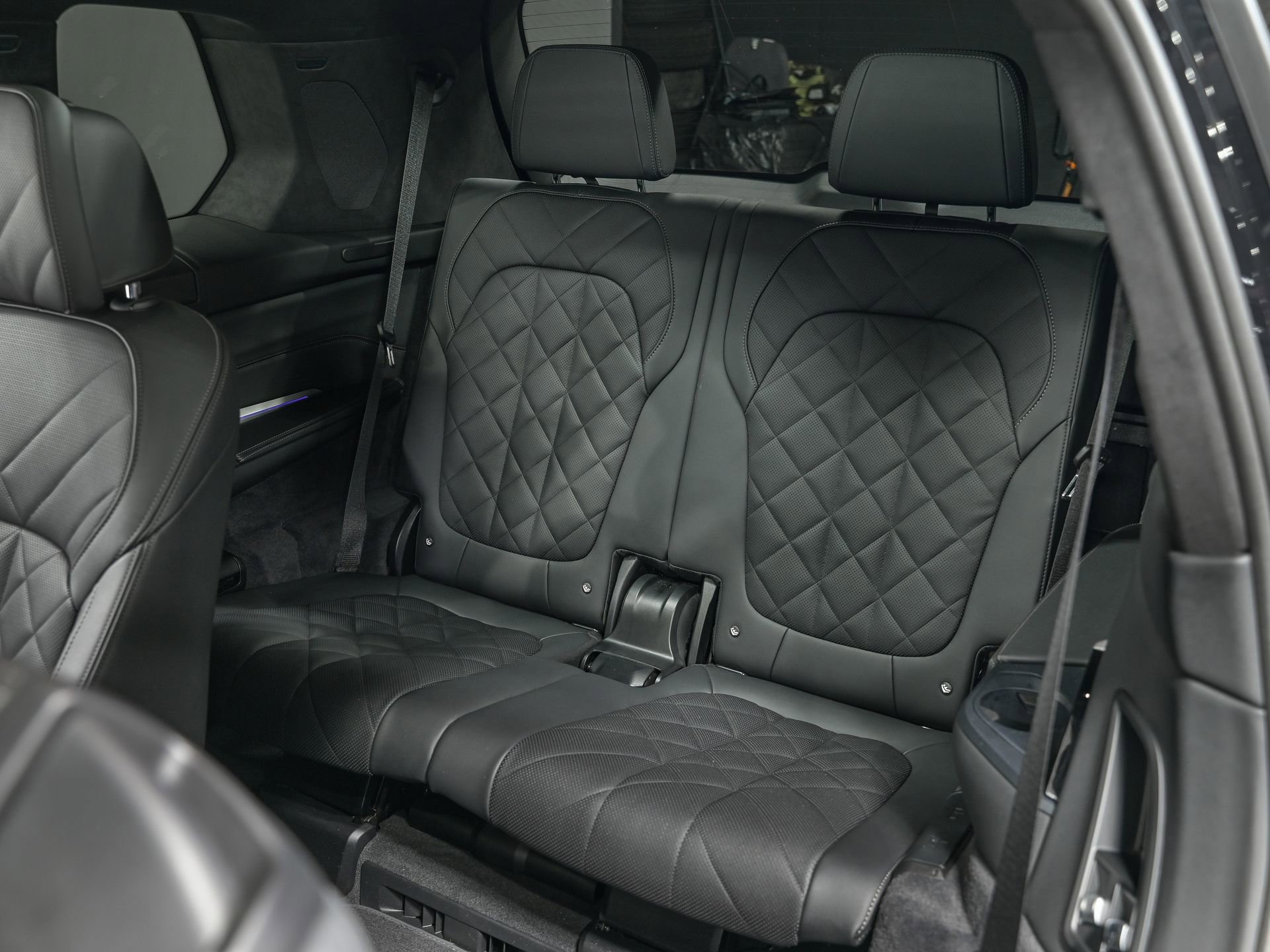 Used 2024 BMW X7 xDrive40i w/ Executive Package image 30