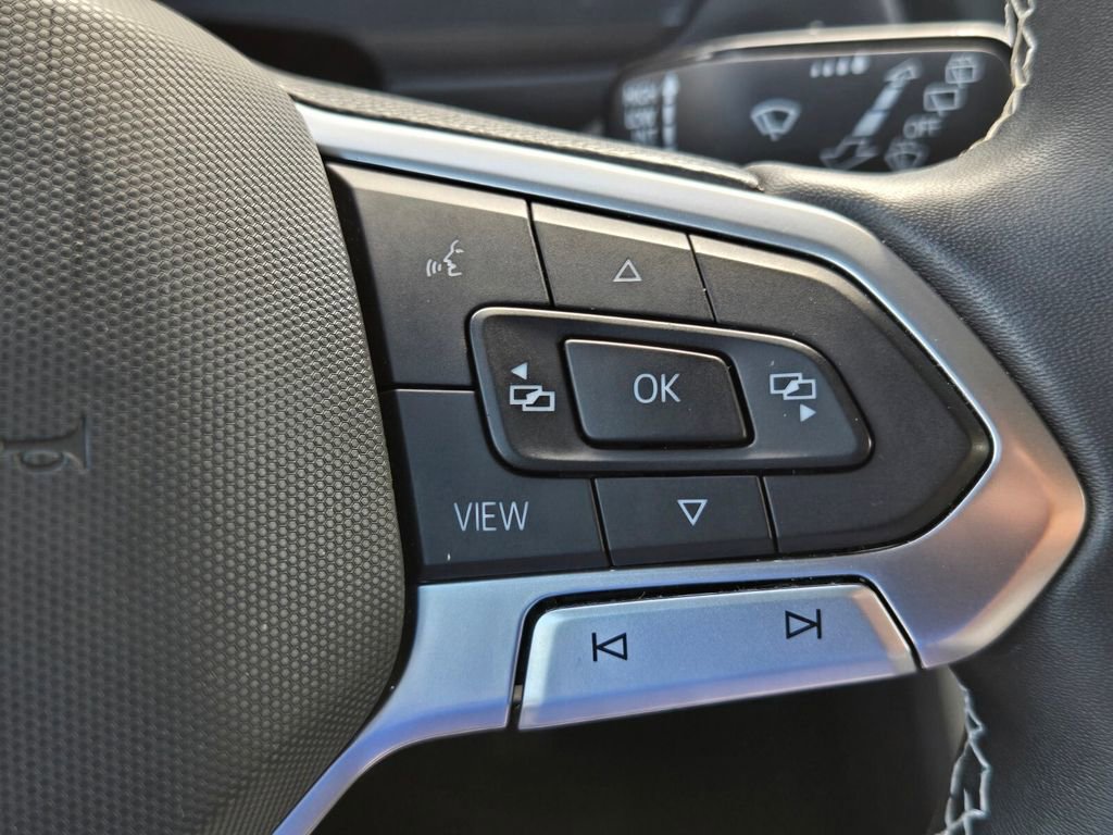 Used 2023 Volkswagen Tiguan SE FWD image 26