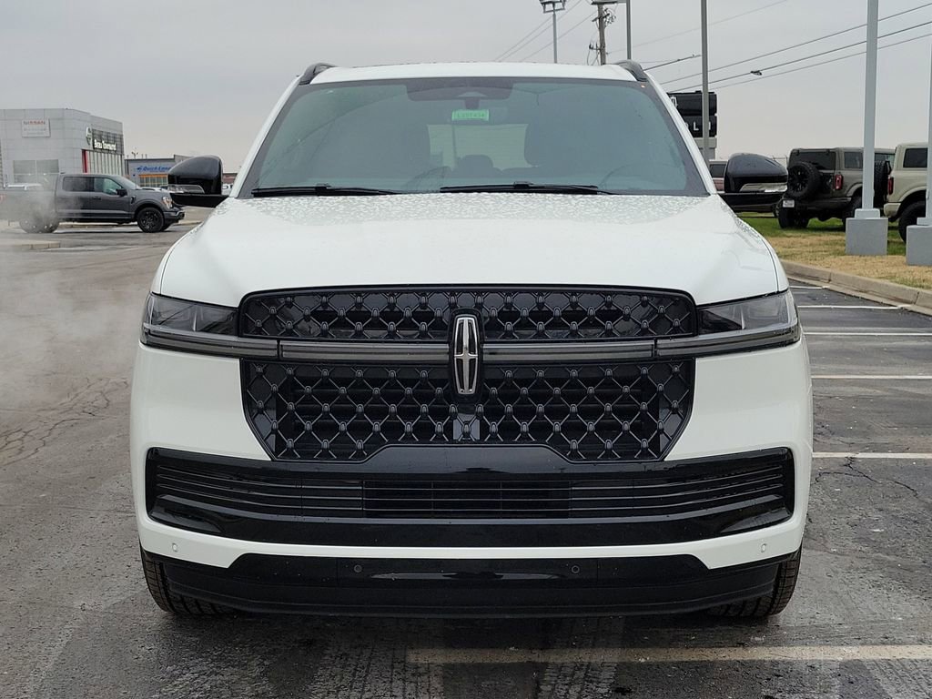 New 2025 Lincoln Navigator L Reserve w/ Jet Appearance Package image 2