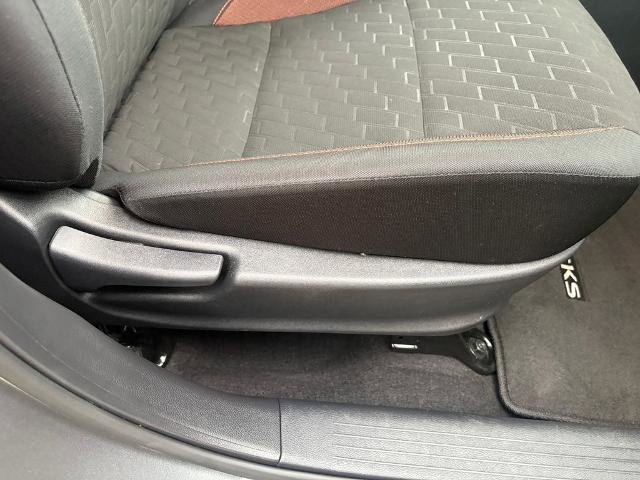 Certified 2023 Nissan Kicks SR image 25