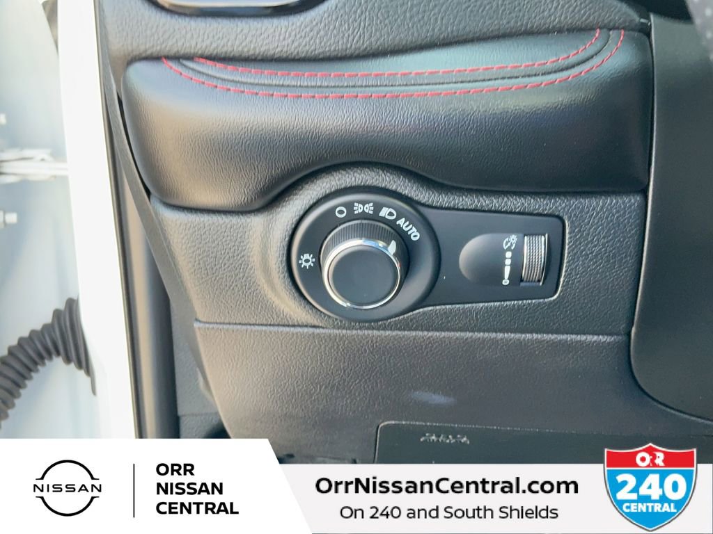 Used 2023 Dodge Durango GT image 18