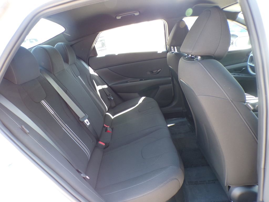 New 2026 Hyundai Elantra Sport FWD image 20