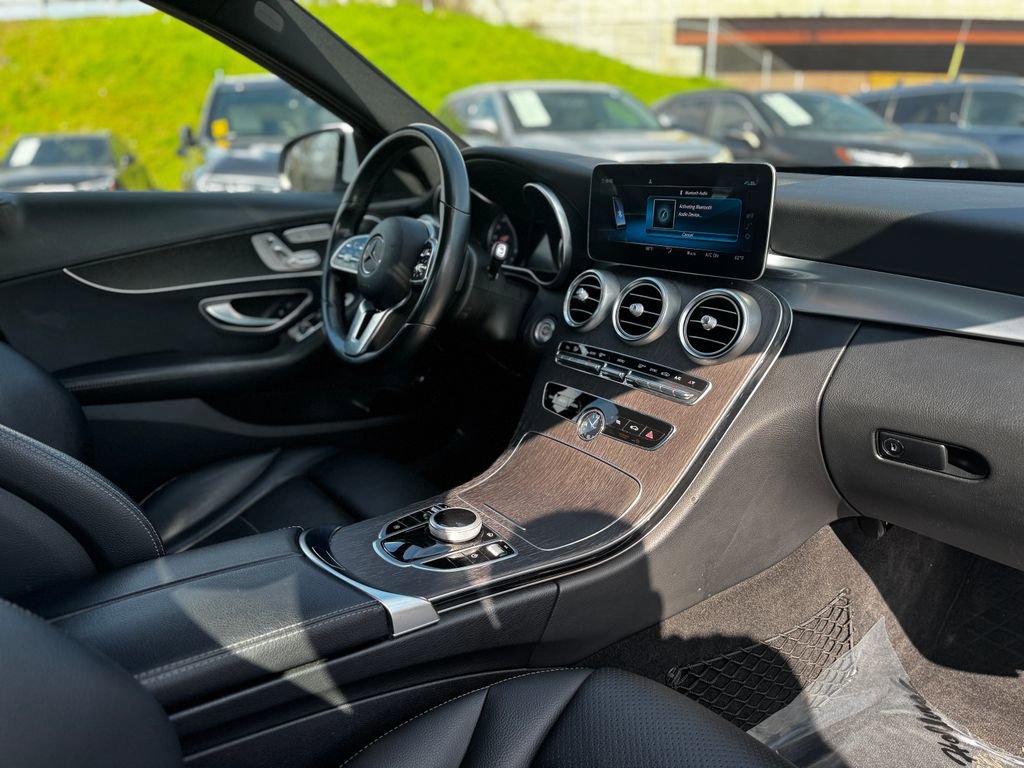 Used 2020 Mercedes-Benz C 300 4MATIC Sedan image 33