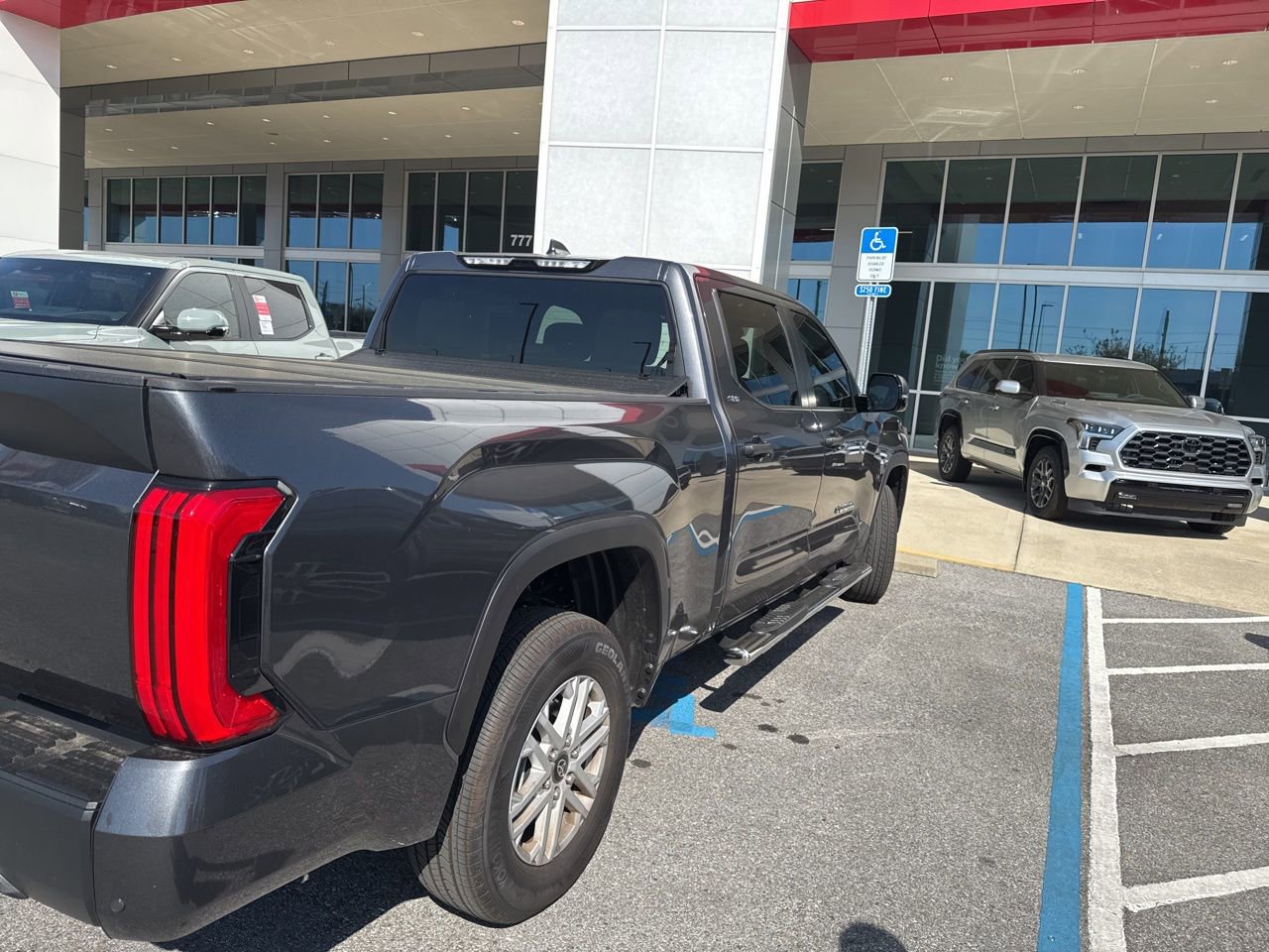 Used 2026 Toyota Tundra SR5 w/ SR5 Convenience Package image 5