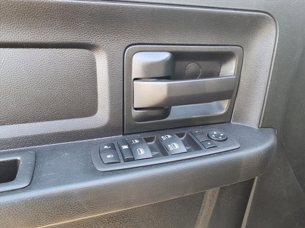 Used 2022 RAM 2500 Tradesman w/ Chrome Appearance Group image 4