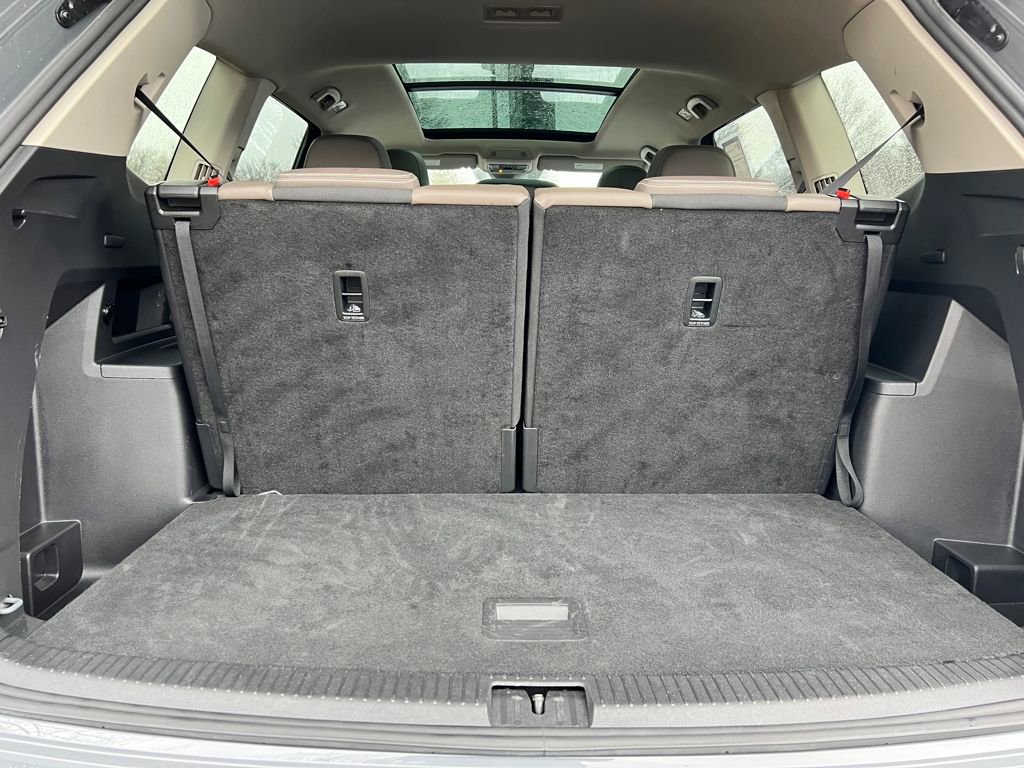 Used 2025 Volkswagen Atlas SEL image 17