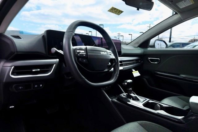 Used 2025 Kia K4 EX image 9