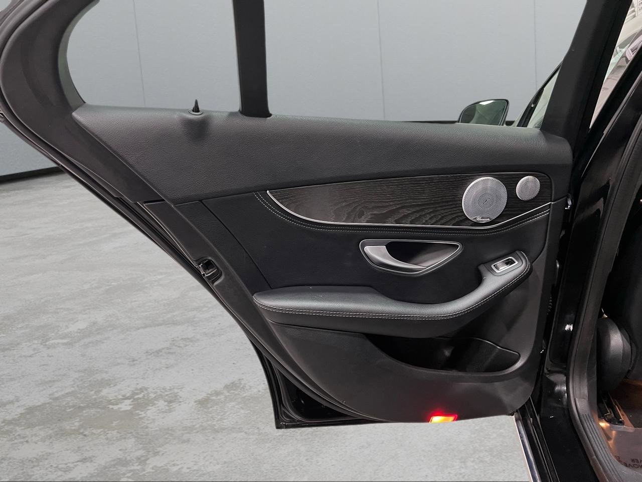 Used 2015 Mercedes-Benz C 300 4MATIC Sedan image 33