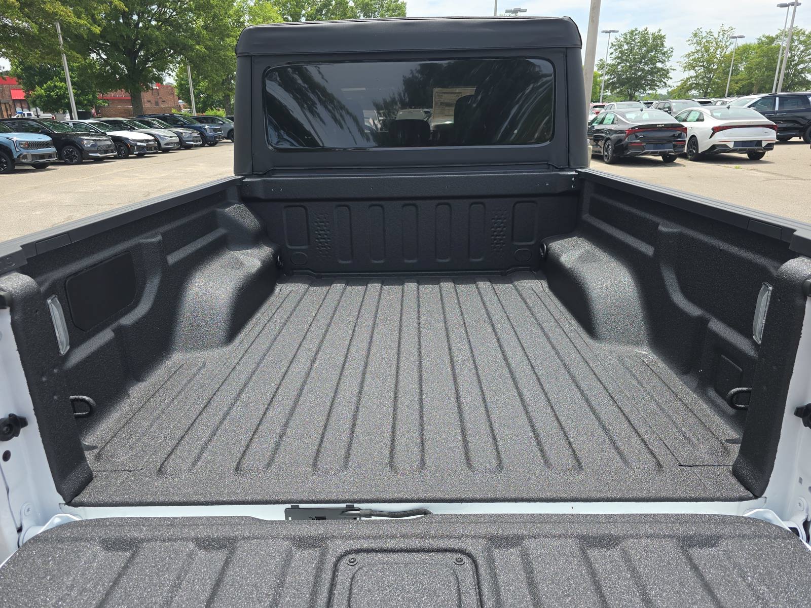 New 2026 Jeep Gladiator Sport AWD/4WD image 12
