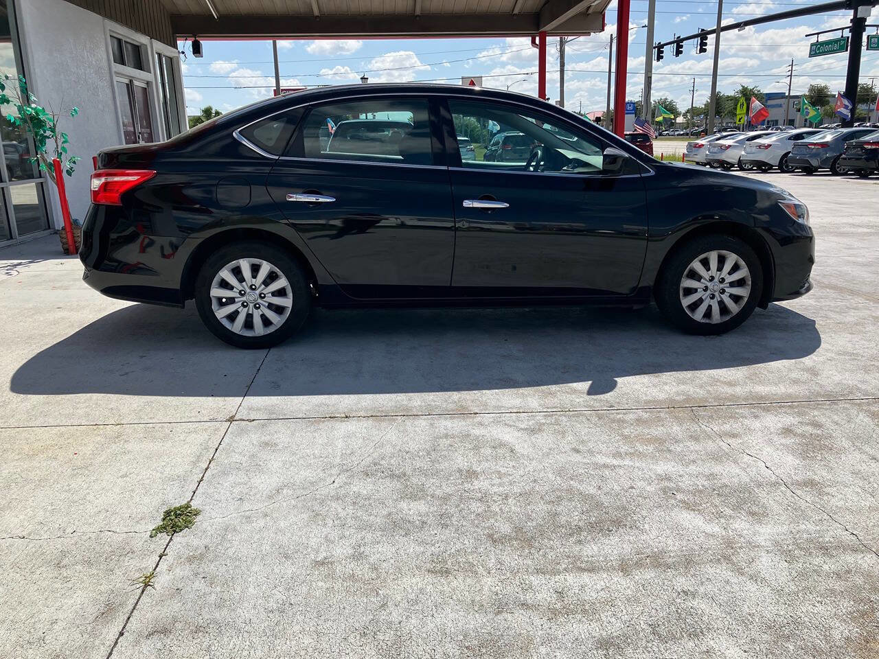 Used 2019 Nissan Sentra SV FWD image 8