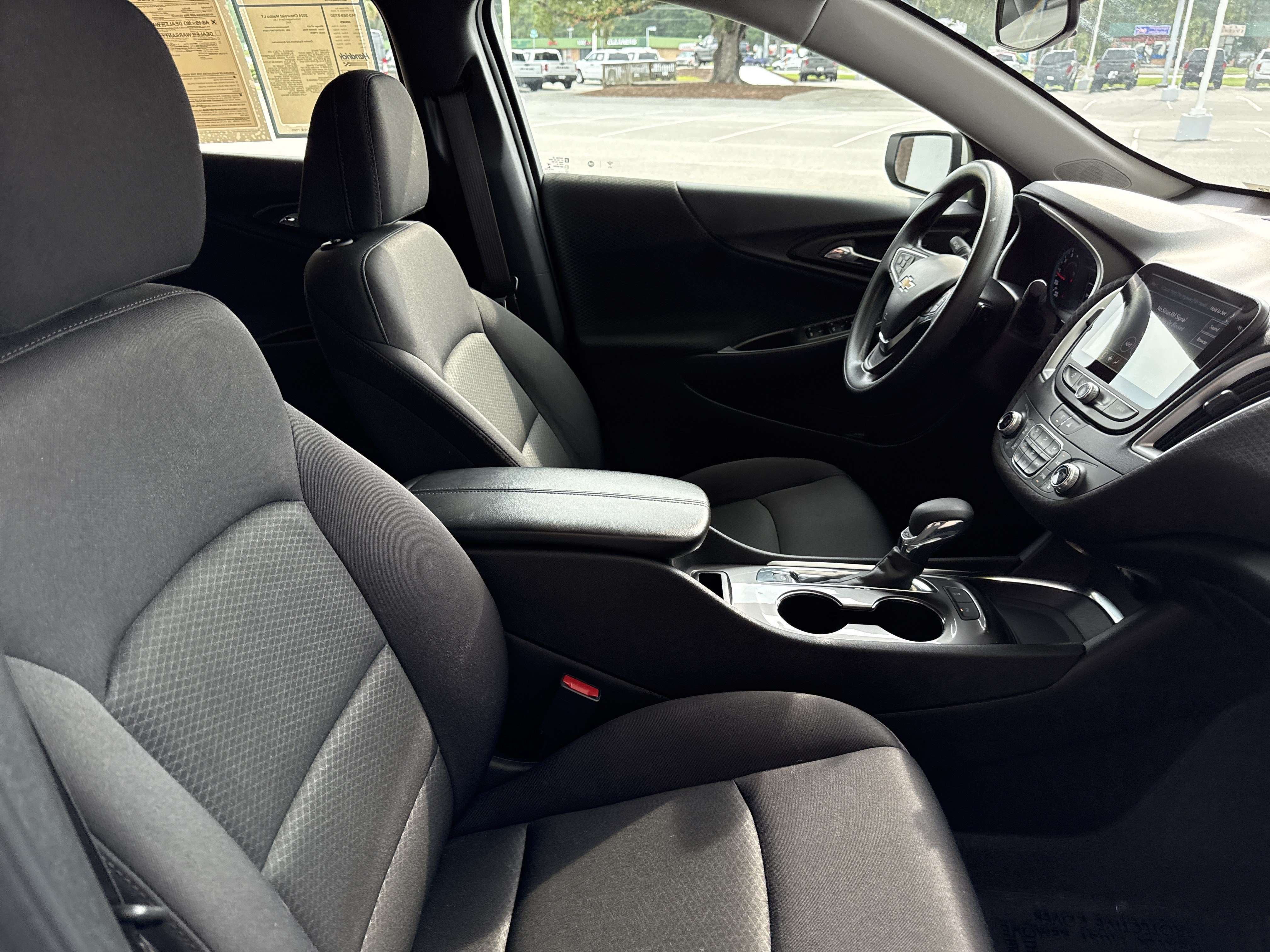 Used 2024 Chevrolet Malibu LT FWD image 31