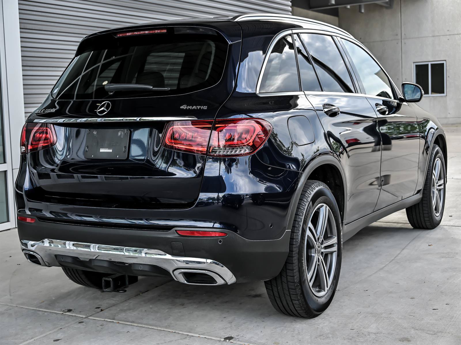 Used 2020 Mercedes-Benz GLC 300 4MATIC image 8