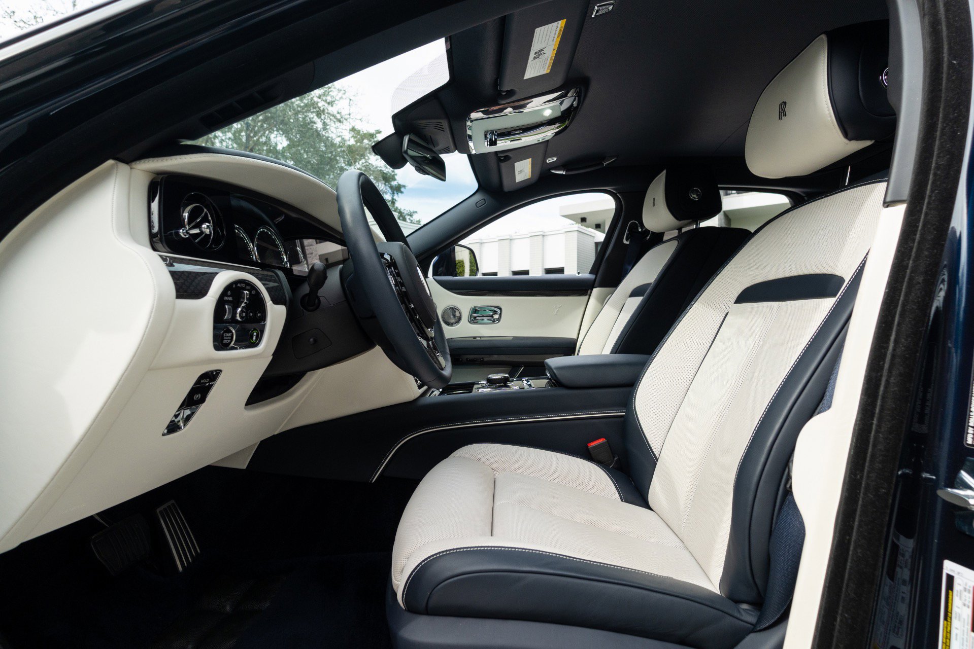 Used 2023 Rolls-Royce Ghost Black Badge w/ Black Badge Ghost Package image 73