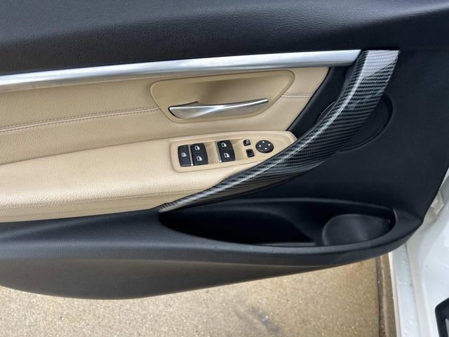 Used 2017 BMW 330i xDrive Sedan image 16