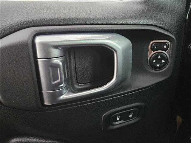 Used 2022 Jeep Gladiator Willys image 13