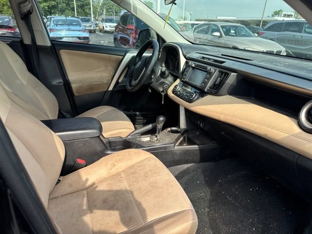 Used 2014 Toyota RAV4 XLE AWD/4WD image 8