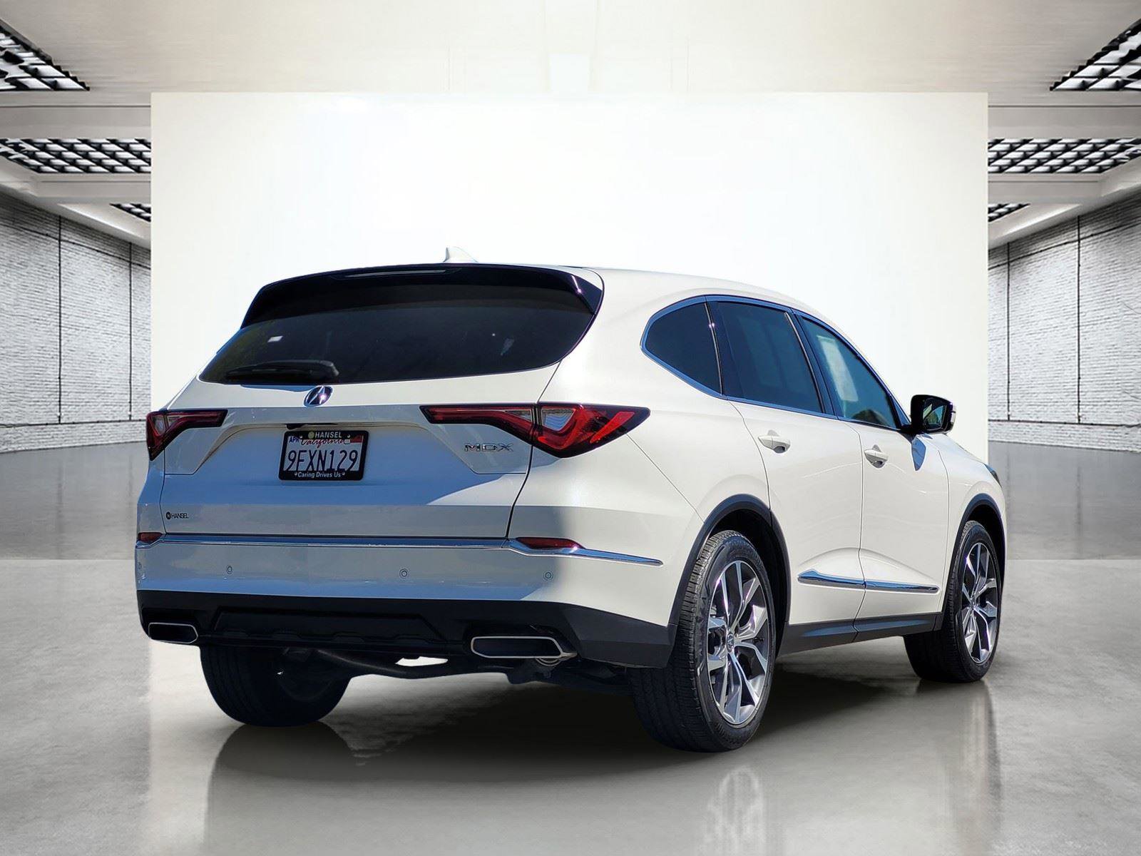 Used 2023 Acura MDX FWD w/ Technology Package image 7