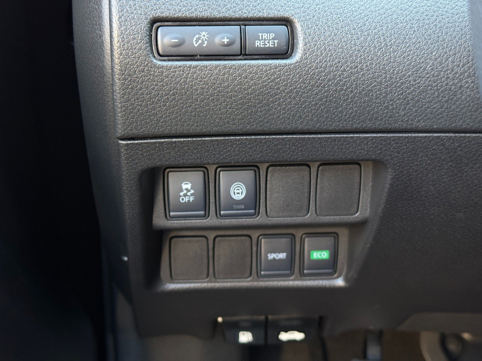 Used 2021 Nissan Rogue Sport S FWD image 17