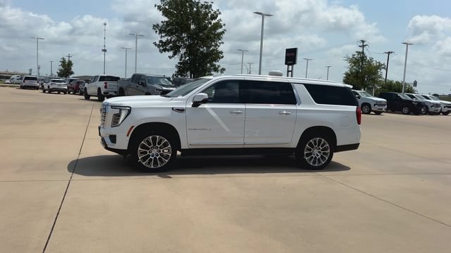 New 2026 GMC Yukon XL Denali w/ Denali Reserve Package AWD/4WD image 6